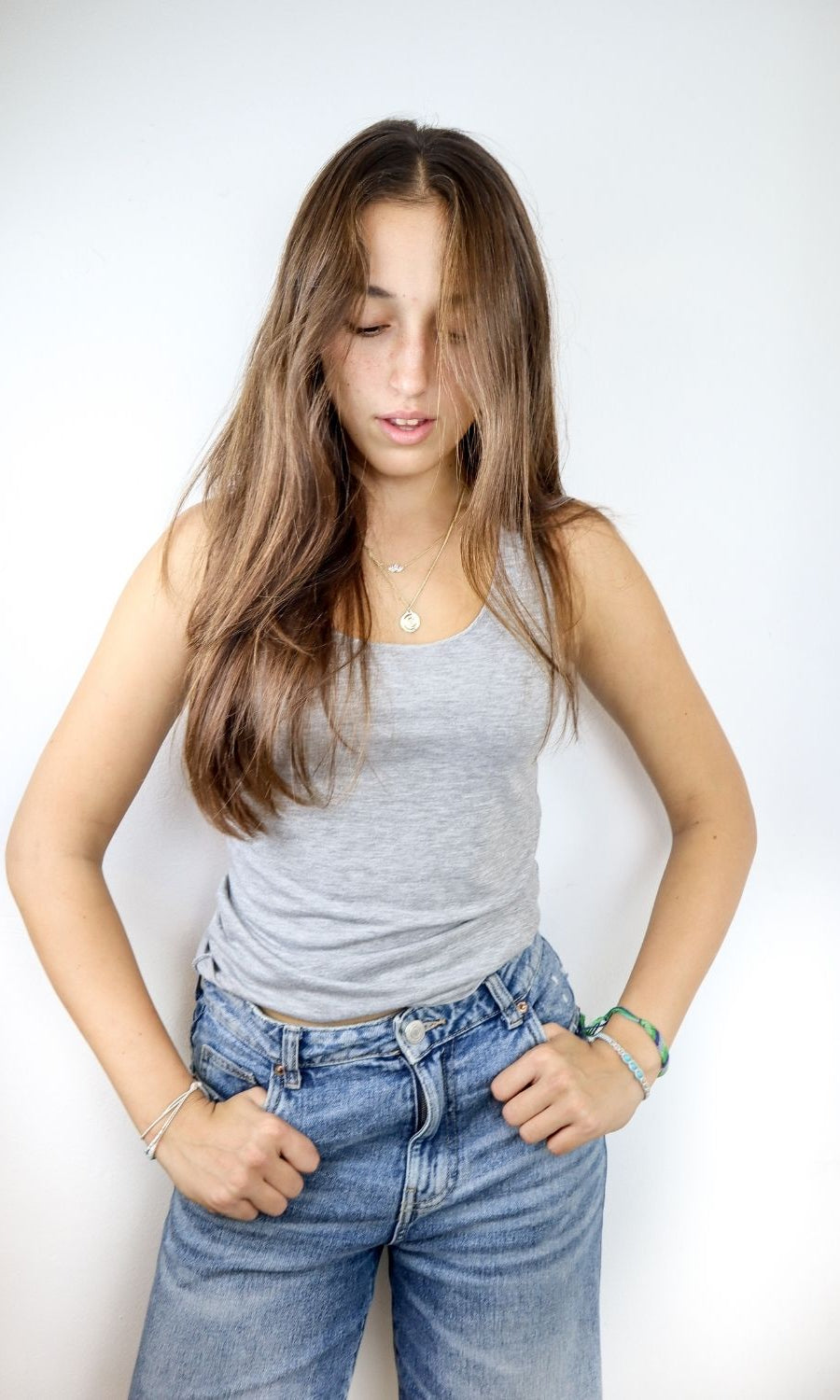 גופיה עם כתפיה רחבה אפור מלאנז׳