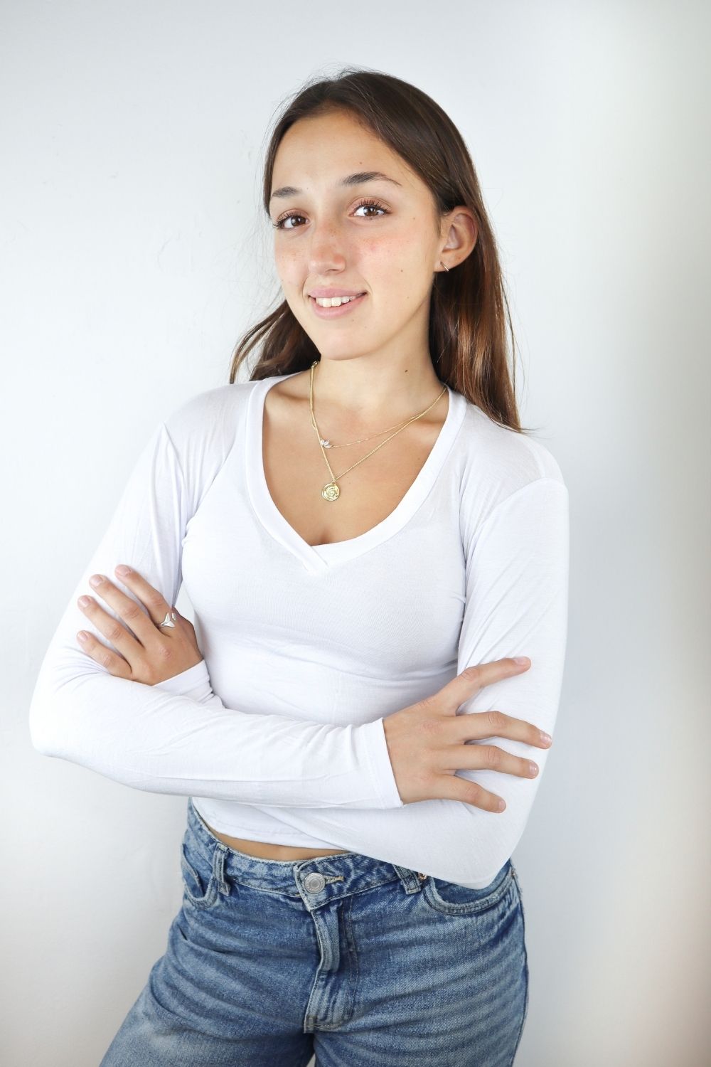 וי תפר קצרה במותן שרוול ארוך